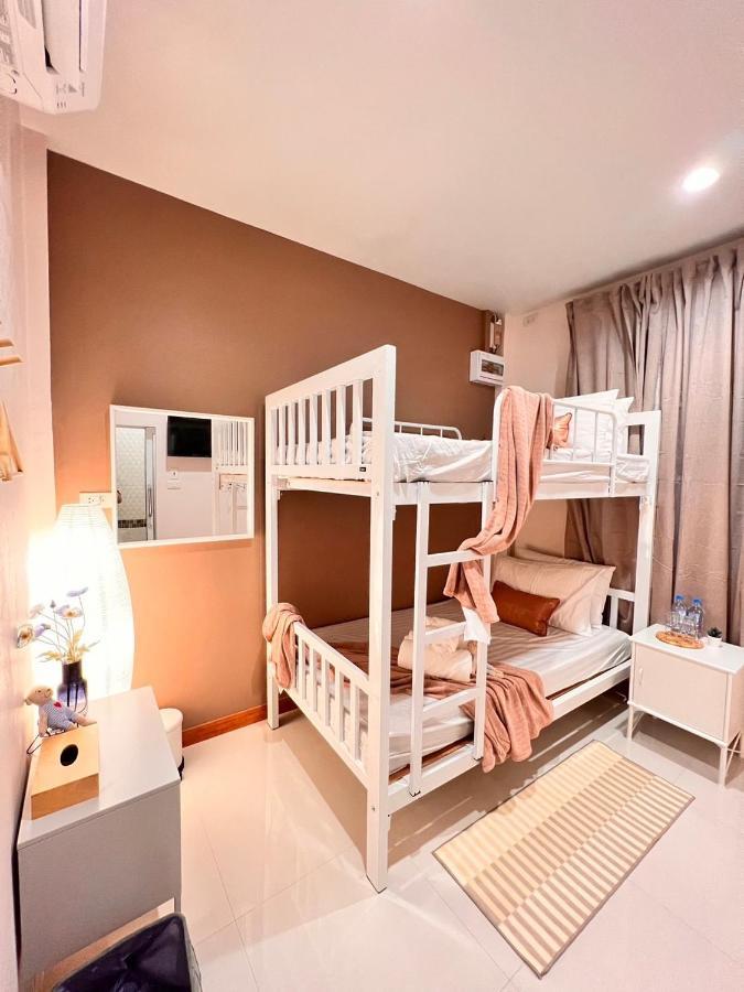 Por Poshtel Kanchanaburi by Eksteriør bilde