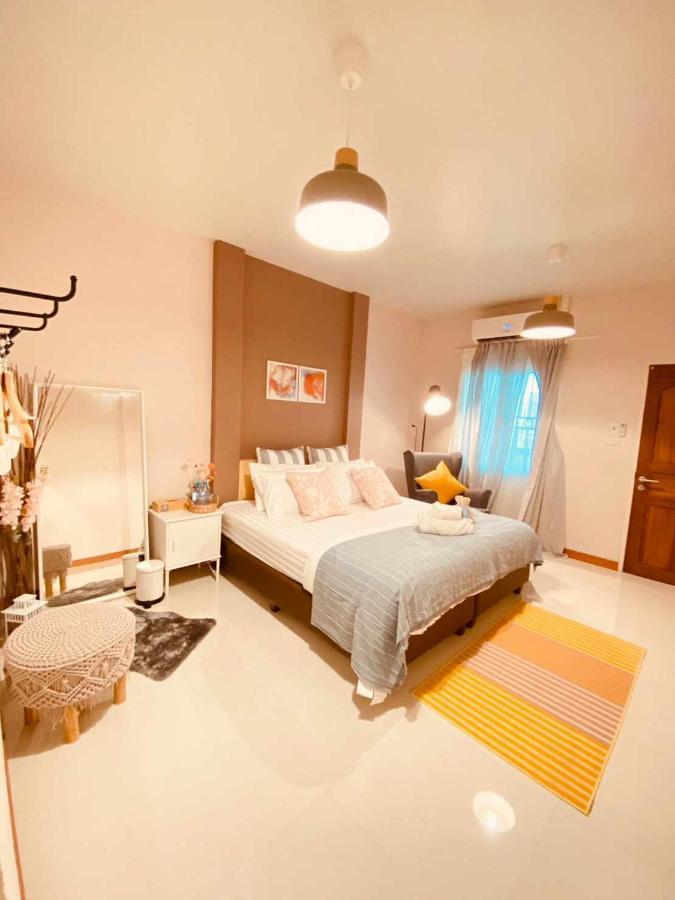 Por Poshtel Kanchanaburi by Eksteriør bilde